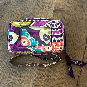 Vera Bradley wristlet Wallet ID holder Zip around quilted small travel clutch